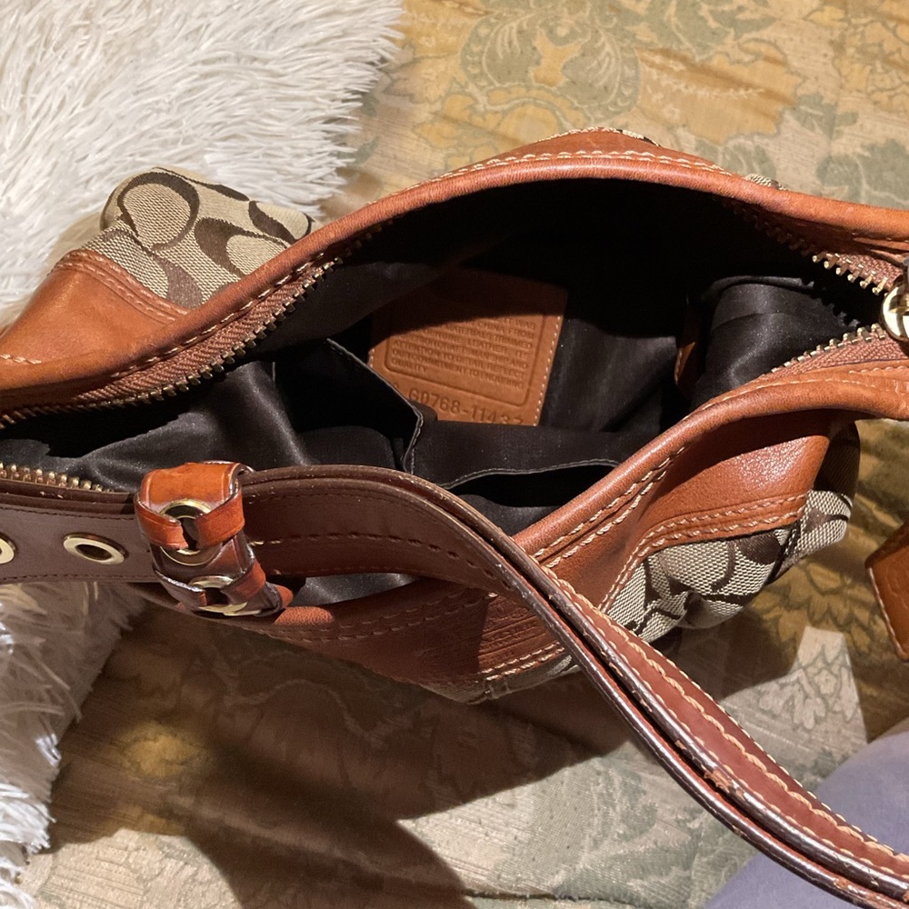 Coach Brown and Tan Signature Shoulder Bag - Picture 9 of 11